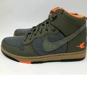 Nike Dunk 705433-200 Size 12 or 8.5